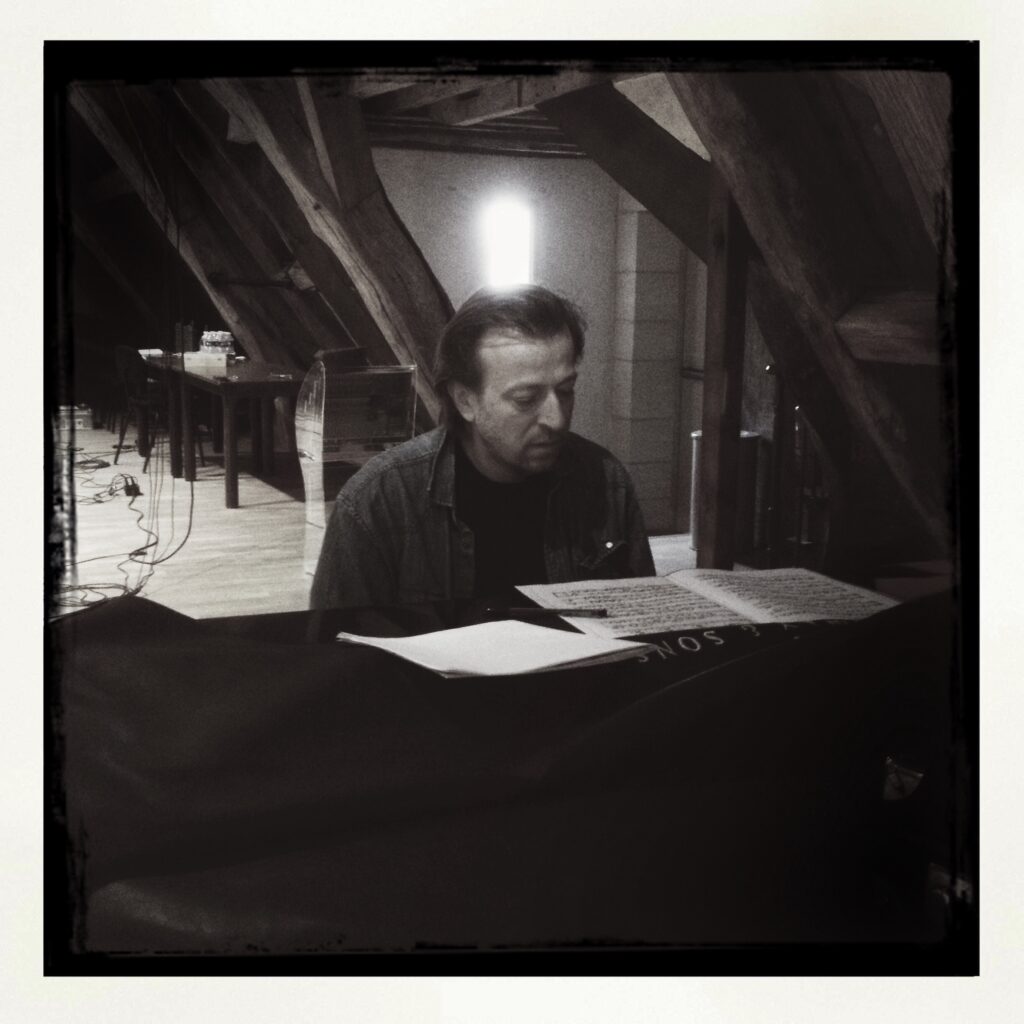 Pierre-Stephane Meugé au piano